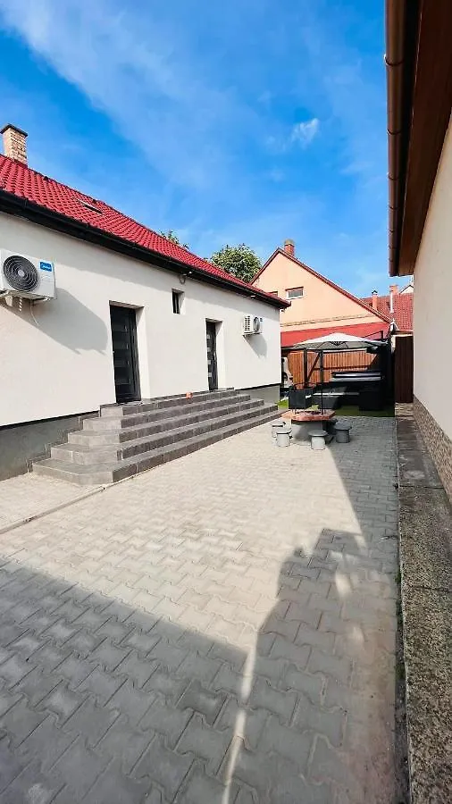 Szofi Es Norvidinge Apartman Apartment Hajduszoboszlo 0*,